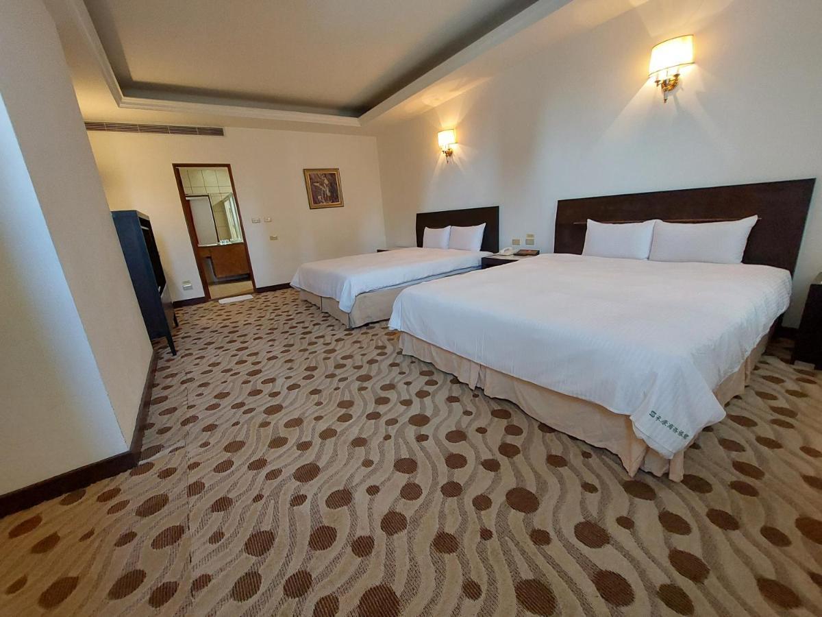 Herkang Hotel Тайчжун Экстерьер фото