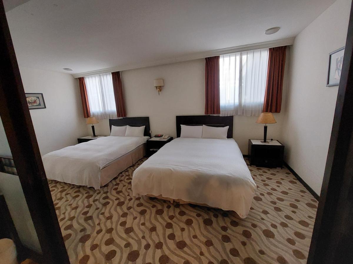 Herkang Hotel Тайчжун Экстерьер фото