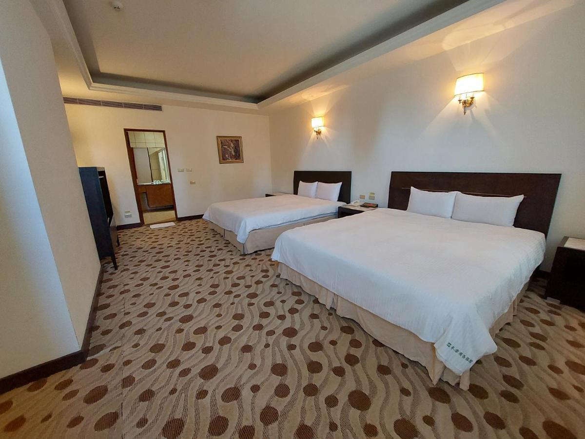 Herkang Hotel Тайчжун Экстерьер фото