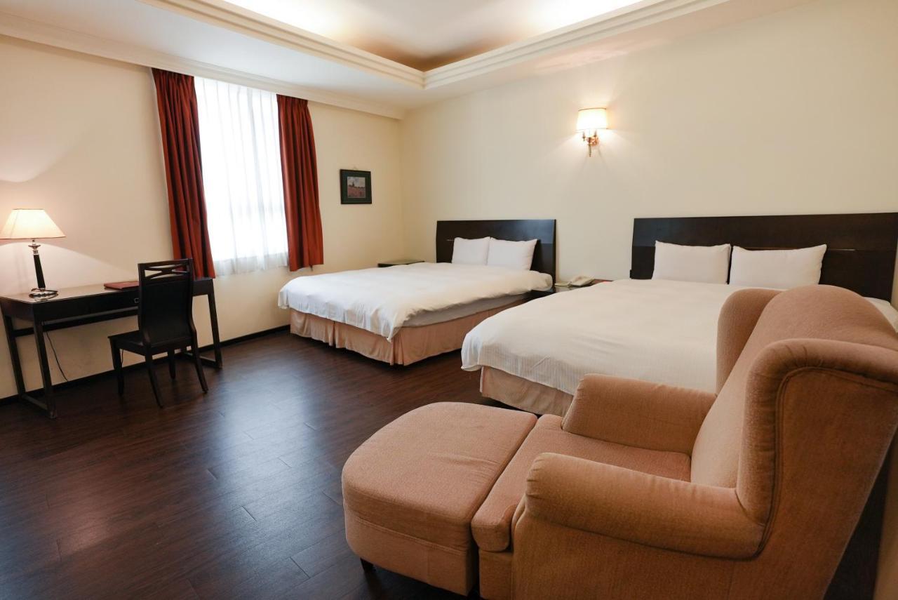 Herkang Hotel Тайчжун Экстерьер фото