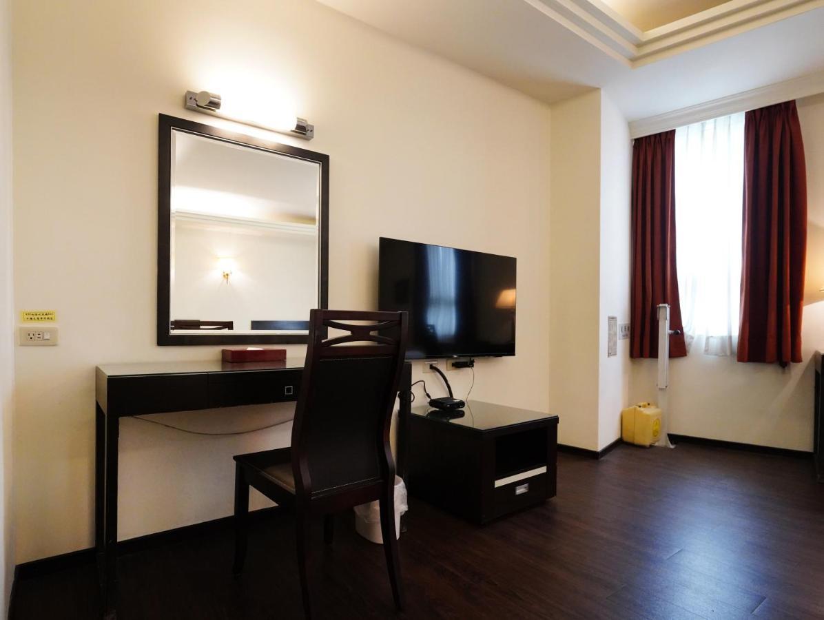 Herkang Hotel Тайчжун Экстерьер фото