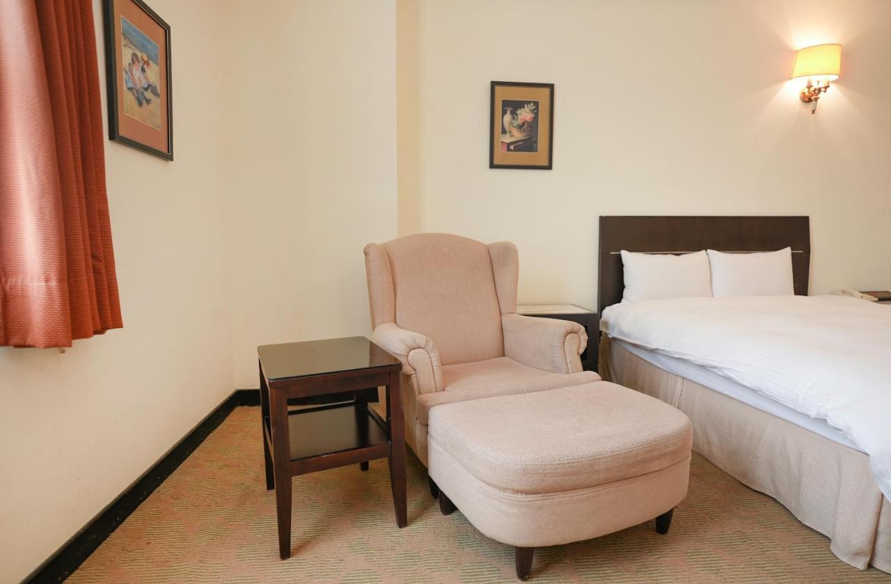 Herkang Hotel Тайчжун Экстерьер фото
