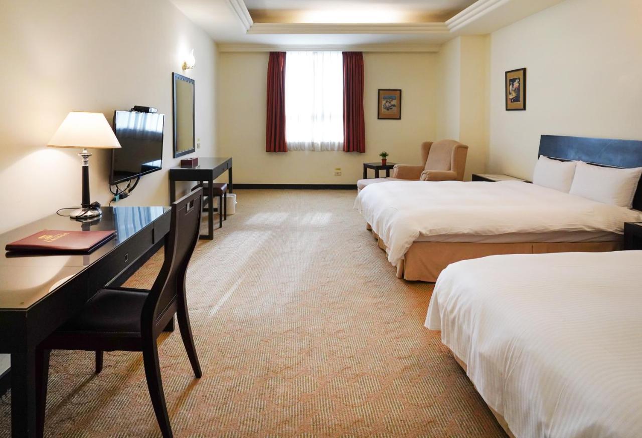 Herkang Hotel Тайчжун Экстерьер фото