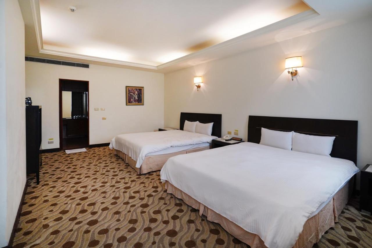 Herkang Hotel Тайчжун Экстерьер фото